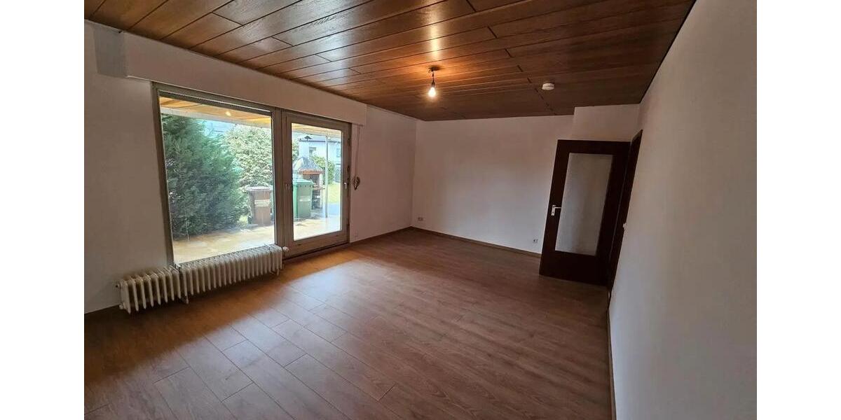 Bungalow Eckental - 3 Zimmer, 75 m&sup2;, 1.500&euro; | Angebot:27617151