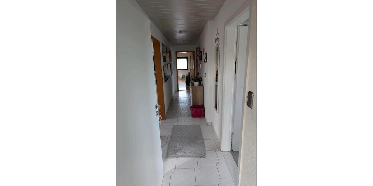 Dachgeschoßwohnung Forchheim - 2.5 Zimmer, 85 m&sup2;, 980&euro; | Angebot:27607668