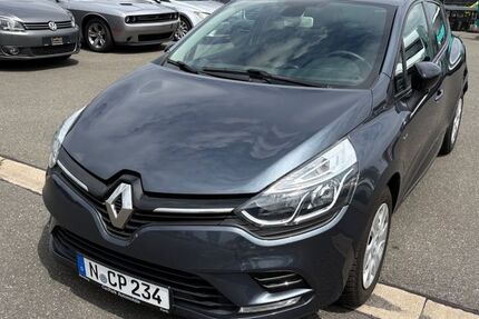 Renault Clio 81.904 km 7.599 &euro; Fürth 90763