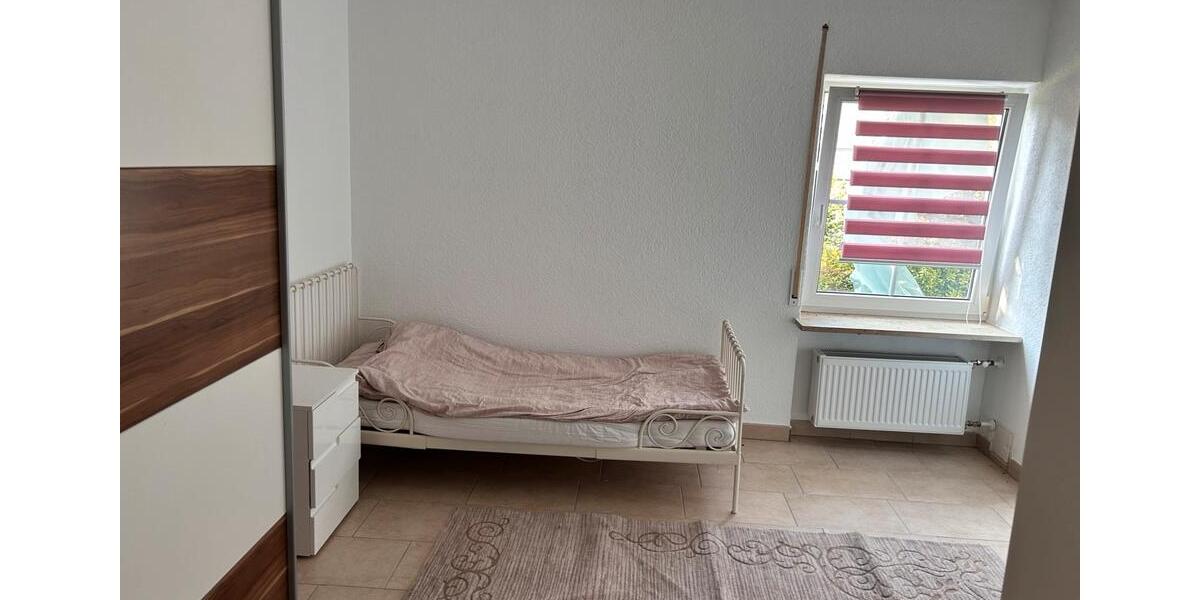 Erdgeschoßwohnung Herzogenaurach - 3 Zimmer, 100 m&sup2;, 1.240&euro; | Angebot:27580102
