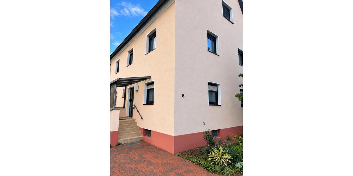 Dachgeschoßwohnung Oberasbach - 2 Zimmer, 45 m&sup2;, 670&euro; | Angebot:27616421
