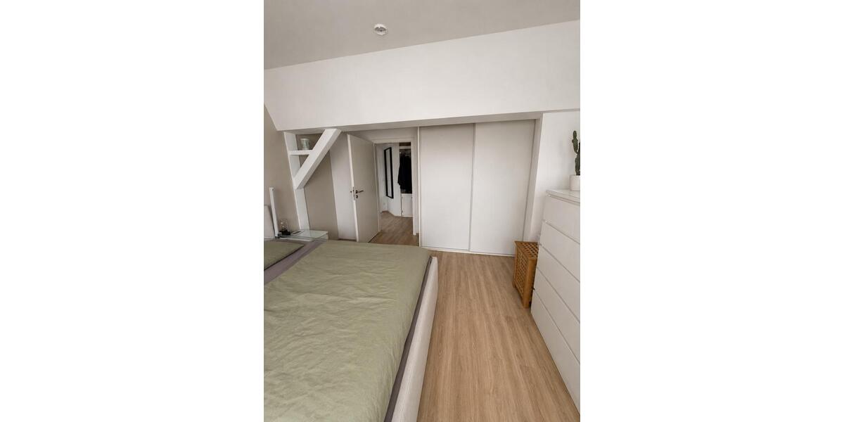 Dachgeschoßwohnung Erlangen Alterlangen - 3.5 Zimmer, 83 m&sup2;, 1.150&euro; | Angebot:27580085