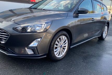 Ford Focus 118.000 km 8.900 &euro; Nürnberg 90431