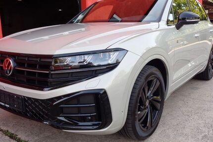 VW Touareg 19.000 km 76.800 &euro; Nürnberg 90431