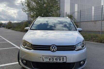 VW Touran 166.000 km 9.990 &euro; Baiersdorf 91083