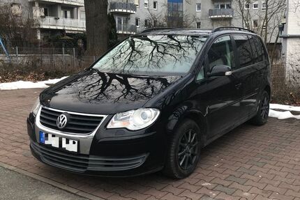 VW Touran 221.000 km 1.590 &euro; Nürnberg 90478
