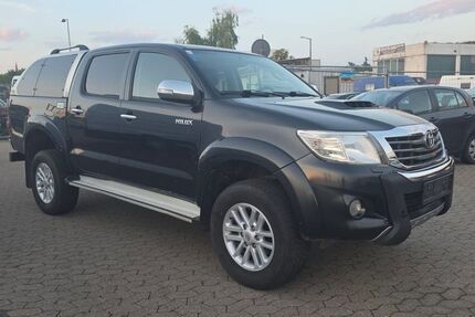 Toyota Hilux 320.000 km 13.700 &euro; Nürnberg 90439