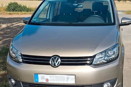 VW Touran 97.700 km 5.200 &euro; Nürnberg 90443