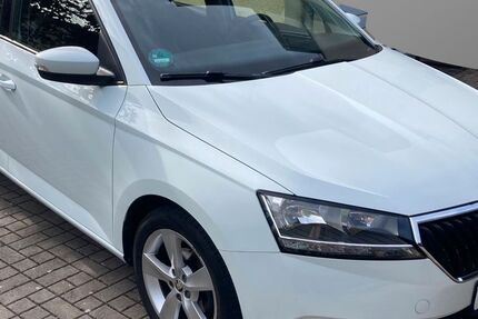 Skoda Fabia 53.000 km 10.200 &euro; Lauf 91207