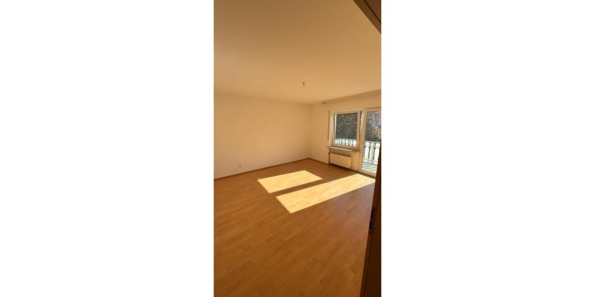 Etagenwohnung Röttenbach - 3 Zimmer, 74 m&sup2;, 1.100&euro; | Angebot:27539170