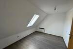 Dachgeschoßwohnung Heßdorf - 3 Zimmer, 70 m&sup2;, 690&euro; | Angebot:27622519