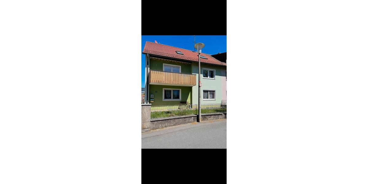 Etagenwohnung Großhabersdorf - 3 Zimmer, 66 m&sup2;, 880&euro; | Angebot:27591815