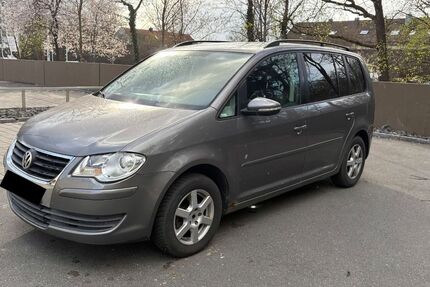 VW Touran 223.000 km 1.590 &euro; Nürnberg 90478