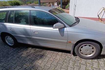 Opel Omega 96.500 km 2.990 &euro; Igensdorf, M 91338