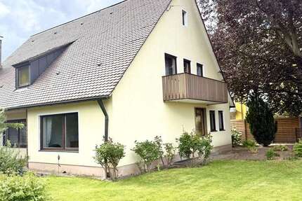 Haus Nürnberg Altenfurt - 8 Zimmer, 182 m&sup2;, 645.000&euro; | Angebot:27350346