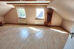 2 Zi. Wohnung im Dachgeschoss mit Stellplatz - Etagenwohnung Adelsdorf | Angebot:27541175