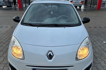 Renault Twingo 120.475 km 1.950 &euro; Nürnberg 90451