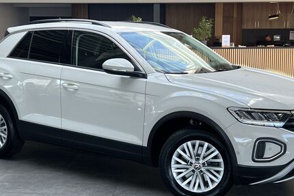 VW T-Roc 106.411 km 19.740 &euro; Cadolzburg bei Nürnberg 90556
