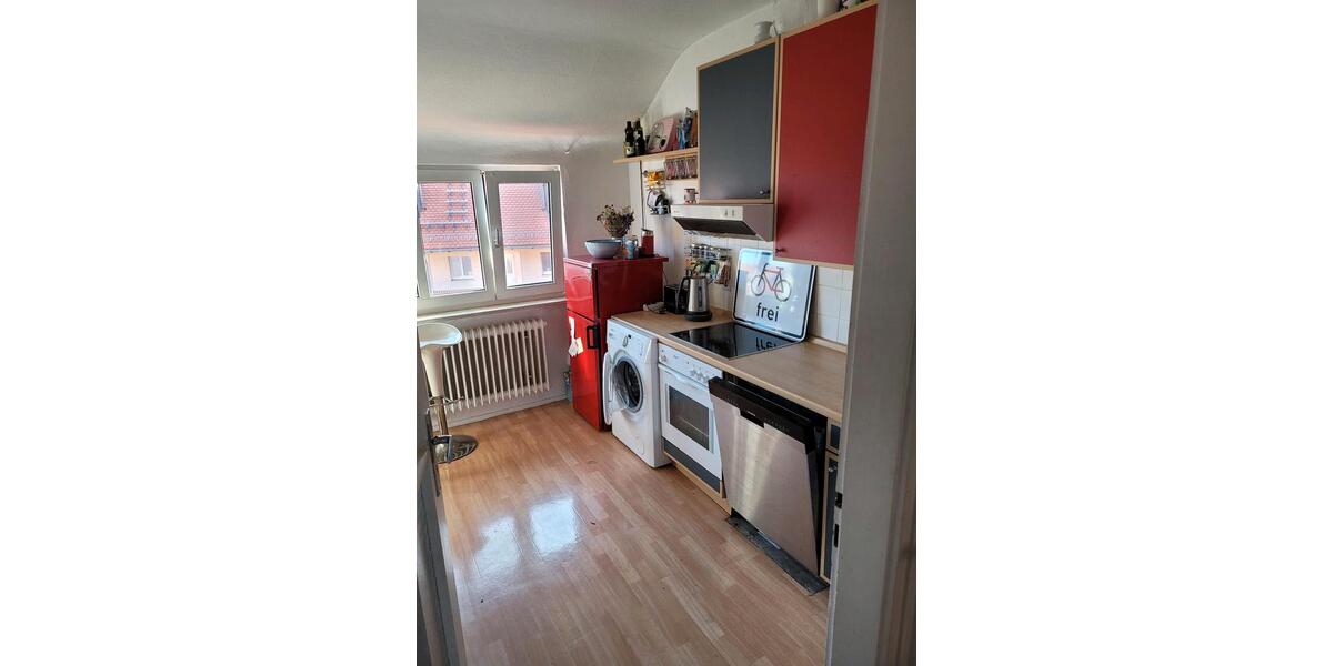 Dachgeschoßwohnung Nürnberg - 3 Zimmer, 55 m&sup2;, 840&euro; | Angebot:27597901